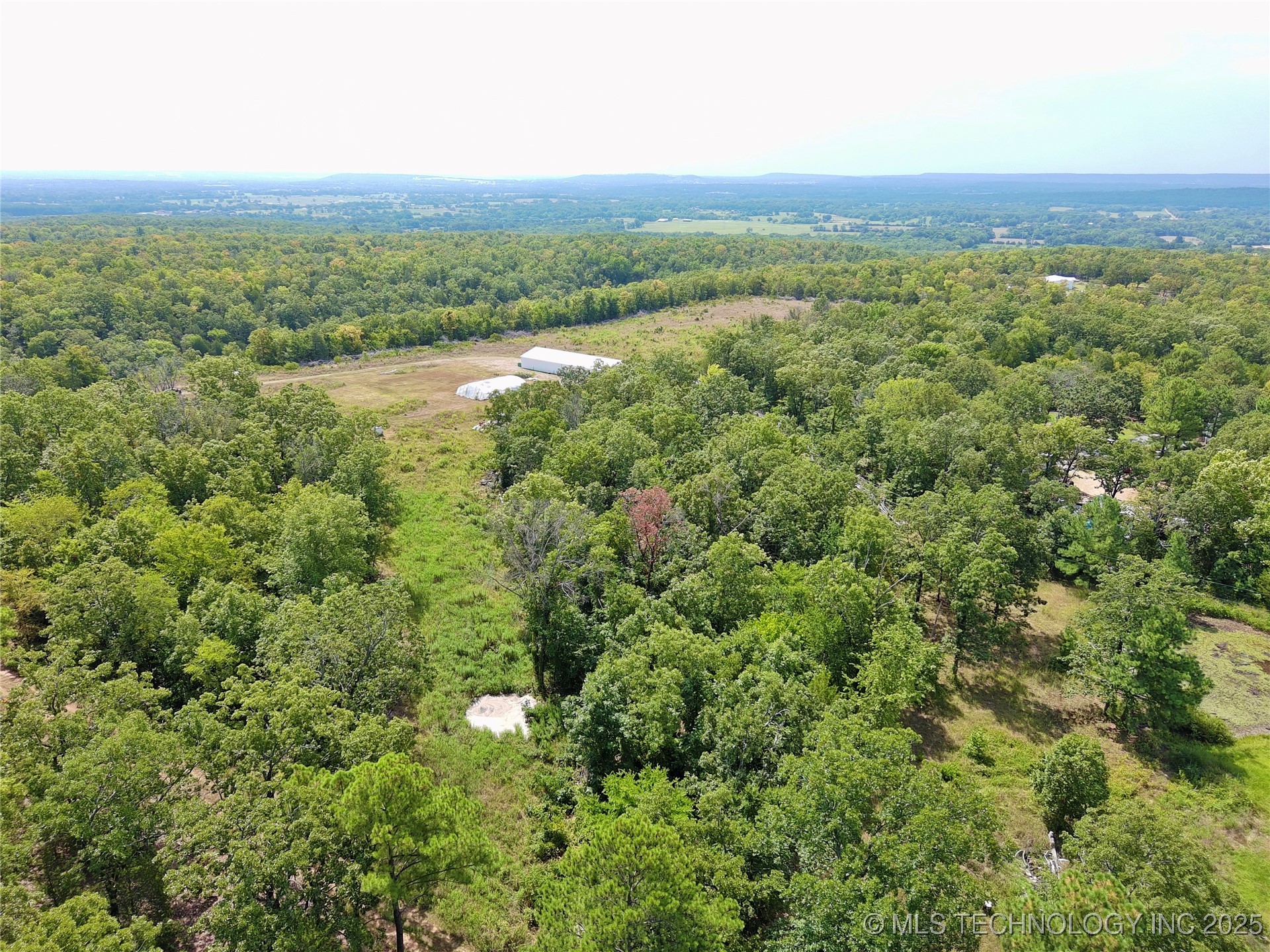 102525 South 4650 Road Sallisaw, OK 74955 - Photo 3 of 11 Gallery Image 3