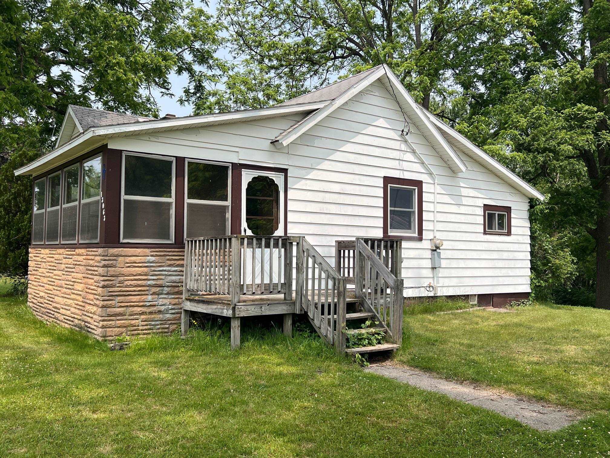 13063 Shaftsburg Road Perry, MI 48872 - Photo 2 of 15