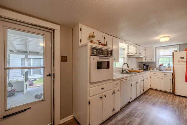 $550,000 | 3292 Sycamore View Road, Bartlett, TN 38134