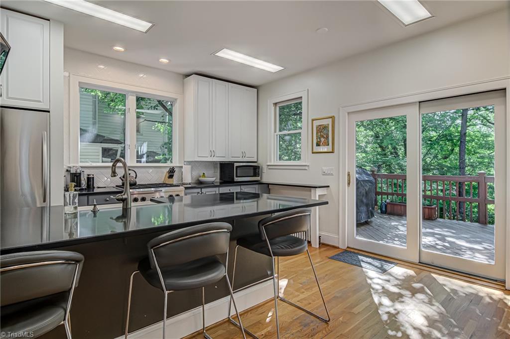 465 South Hawthorne Road Winston-Salem, NC 27103 - Photo 9 of 30 Gallery Image 9