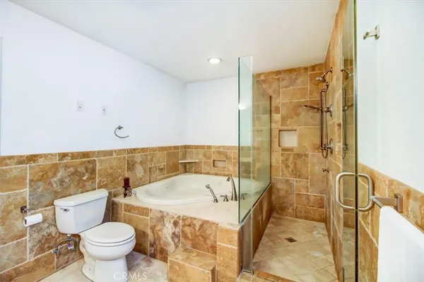 $3,695 | 7441 Beckford Avenue, Reseda, CA 91335