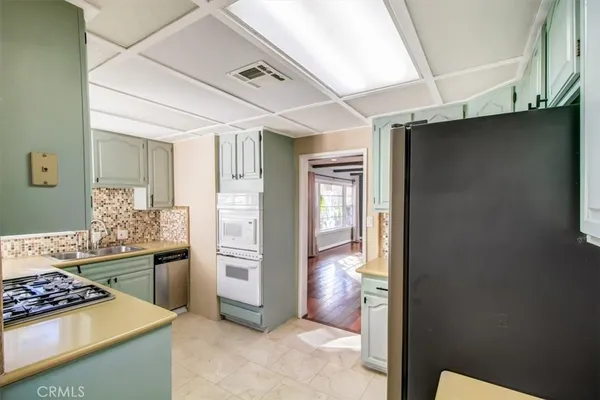 $3,695 | 7441 Beckford Avenue, Reseda, CA 91335