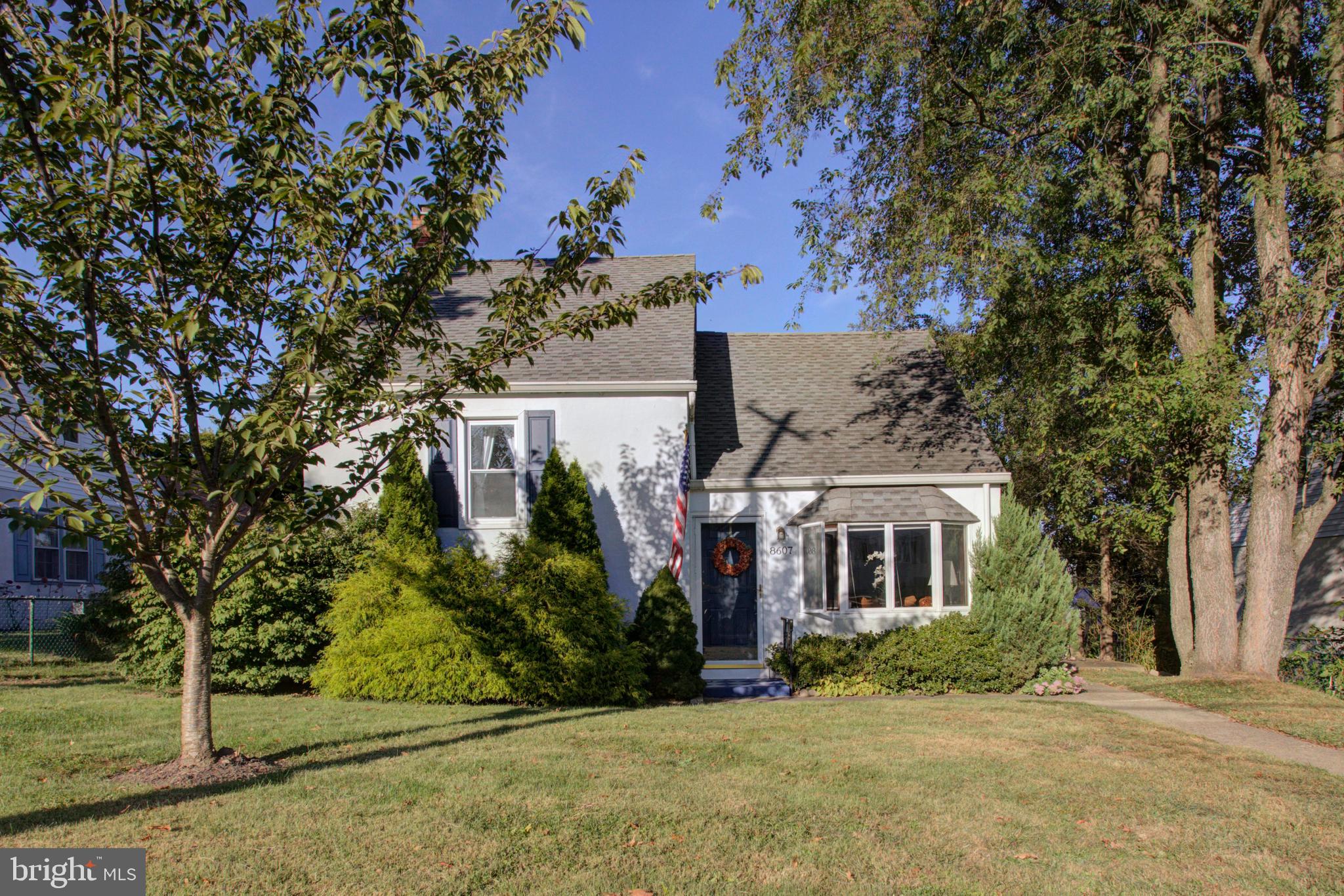 8607 Old Line Road Philadelphia, PA 19128 - Photo 2 of 27
