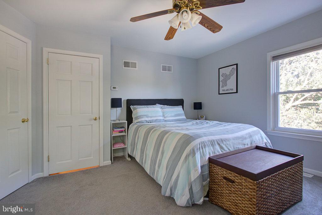 8607 Old Line Road Philadelphia, PA 19128 - Photo 17 of 27