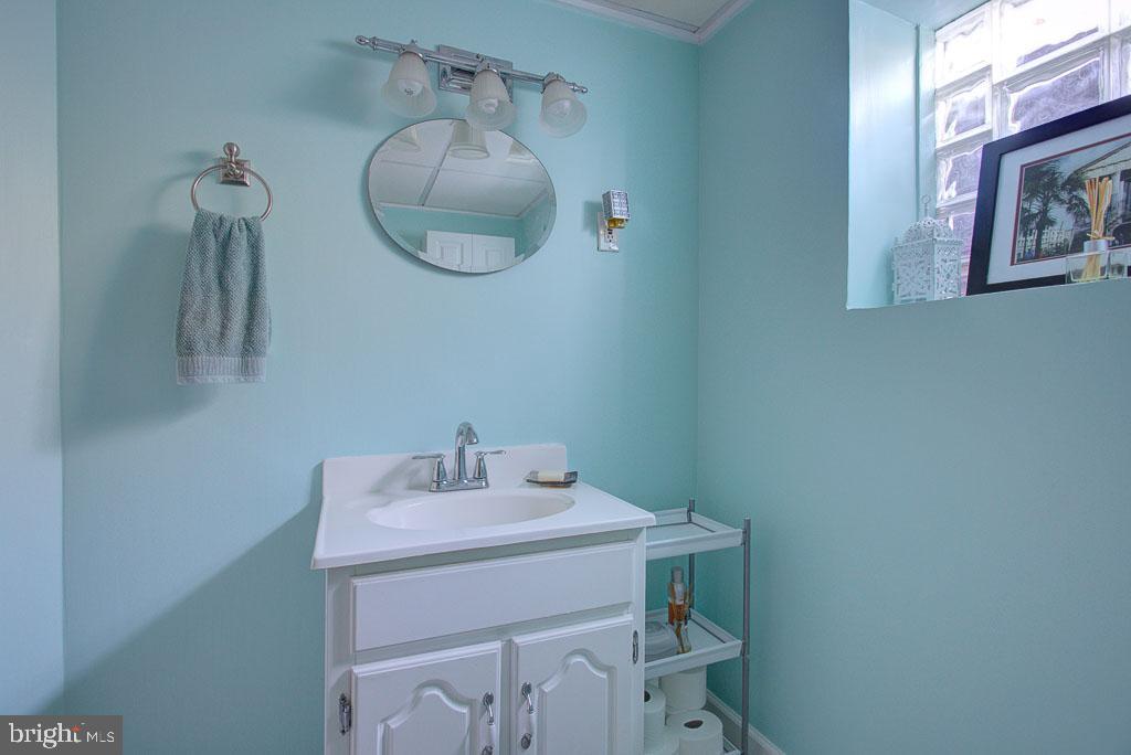 8607 Old Line Road Philadelphia, PA 19128 - Photo 19 of 27