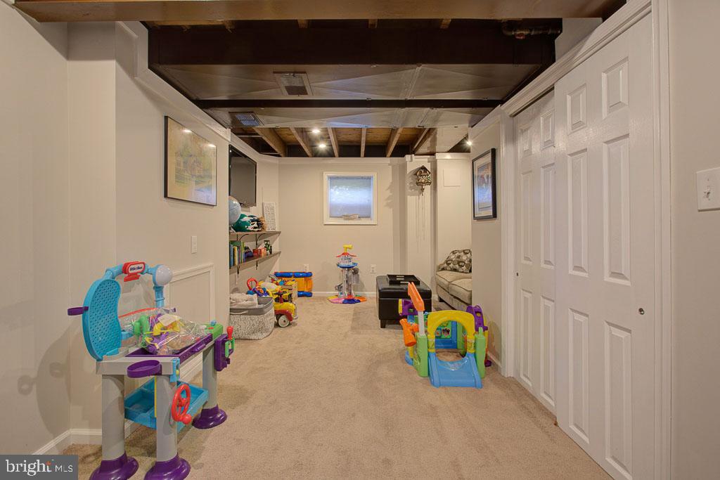 8607 Old Line Road Philadelphia, PA 19128 - Photo 23 of 27