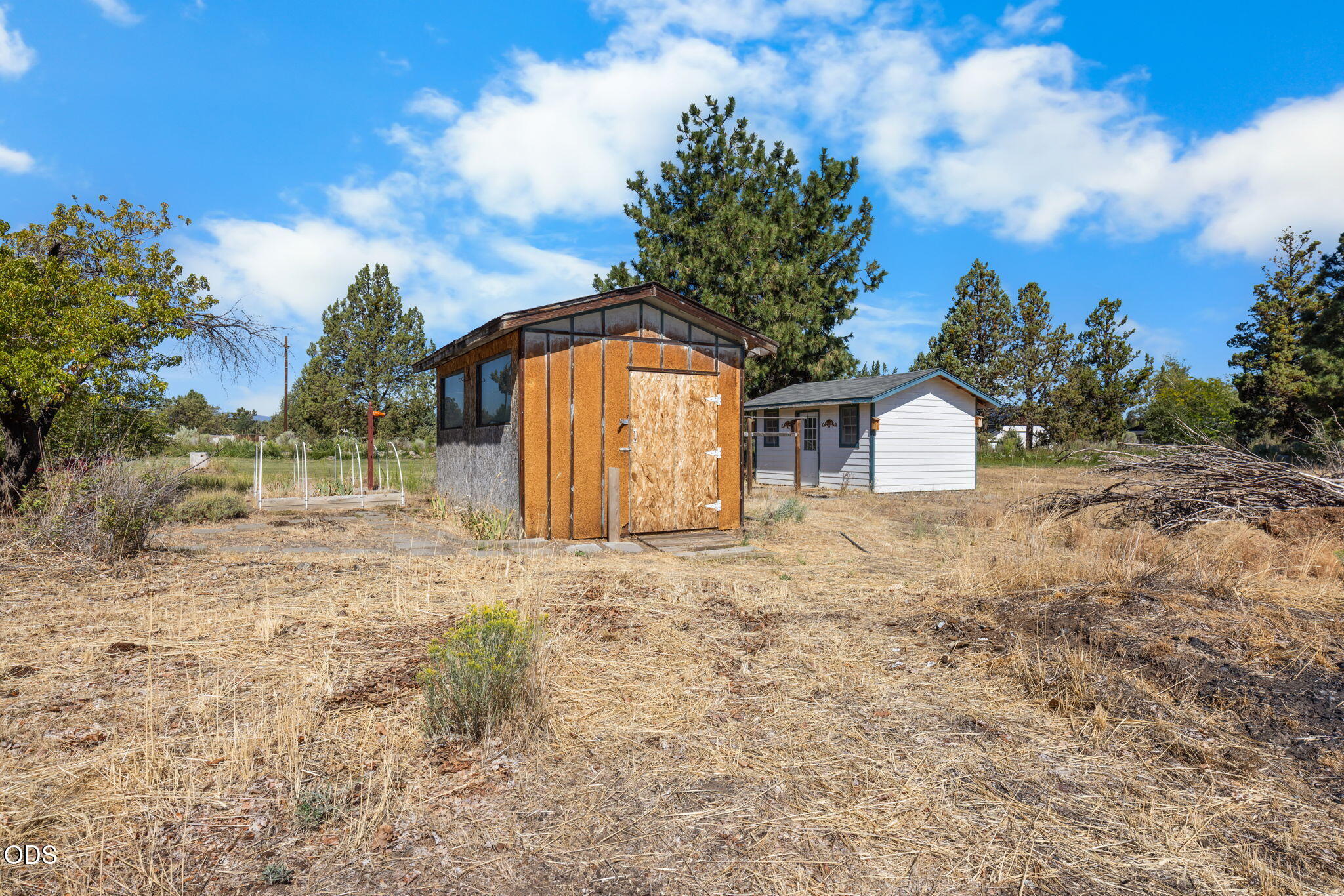 21010 Yeoman Road Bend, OR 97701 - Photo 24 of 33