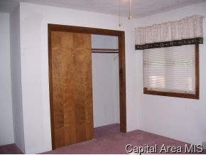 6834 Old State Route Riverton, IL 62561 - Photo 6 of 11 Gallery Image 6