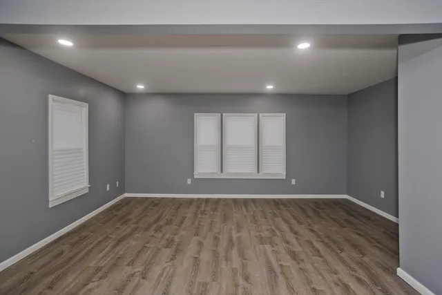 $1,800 | 27 Charbonneau Terrace, Unit 27, Chicopee, MA 01013