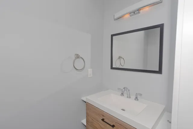 $1,800 | 27 Charbonneau Terrace, Unit 27, Chicopee, MA 01013