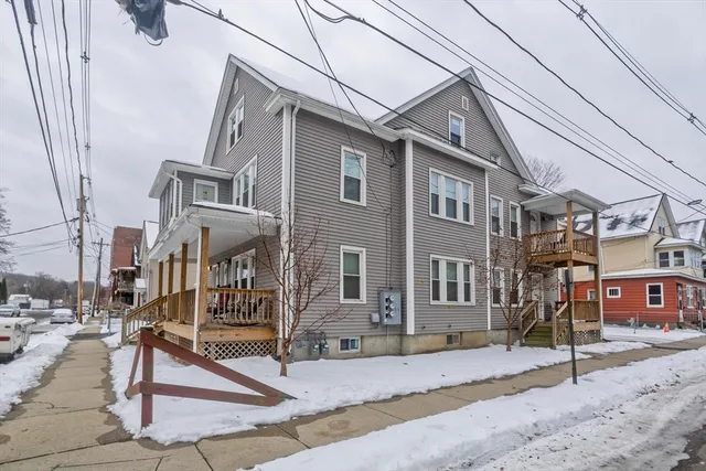 $1,800 | 27 Charbonneau Terrace, Unit 27, Chicopee, MA 01013