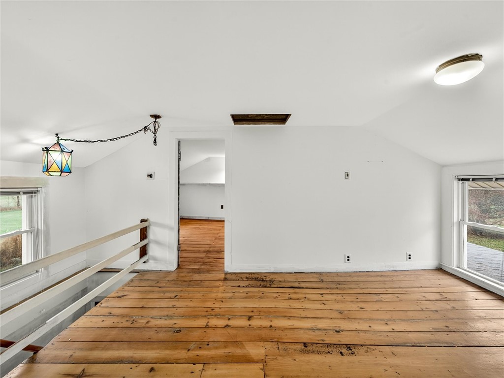 6355 Coe Road Livonia, NY 14487 - Photo 41 of 50 upper OFFICE or LOFT Living room. 1 or 2 bedroom(