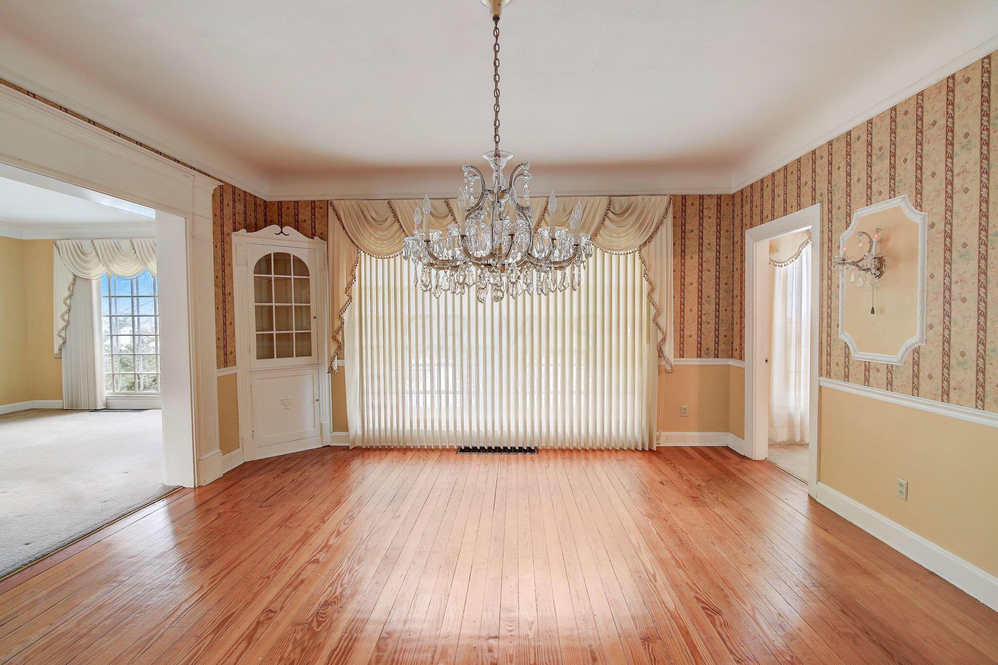 45555 North Ridge Road Amherst, OH 44001 - Photo 4 of 36 Dining Room
