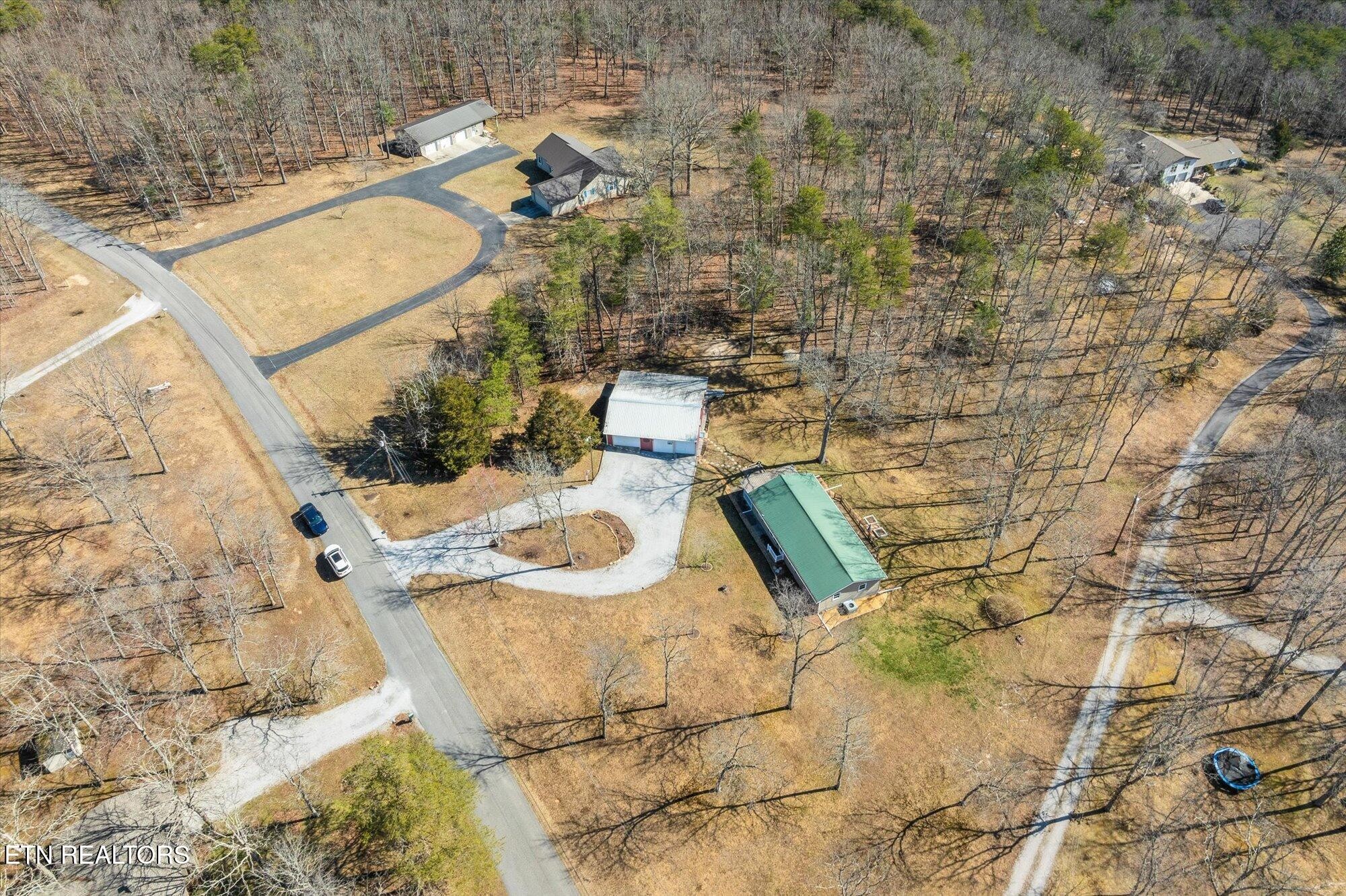 335 Hatler Road Crossville, TN 38555 - Photo 2 of 39