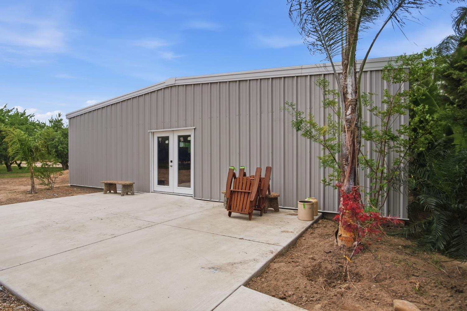 3501 North Avenue Modesto, CA 95358 - Photo 33 of 44 a backyard of a house with seating space
