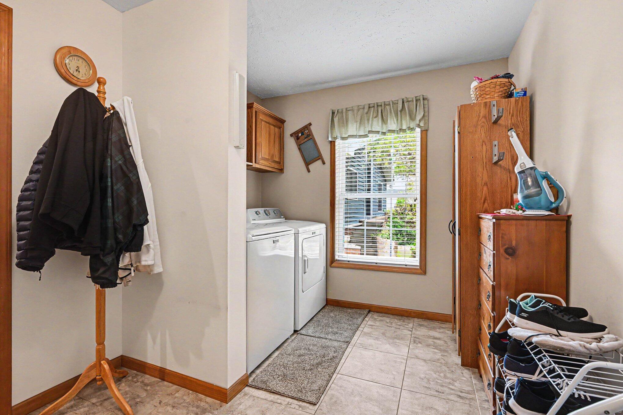 584 Orchard Road Marshall, MI 49068 - Photo 14 of 28 019_file_4951