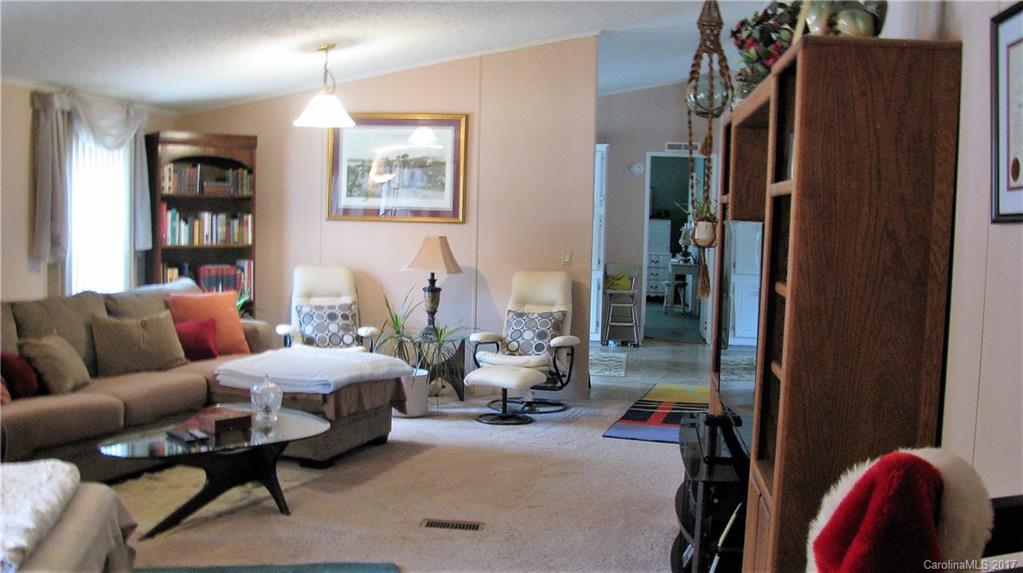 2627 Crow Burk Road Pageland, SC 29728 - Photo 5 of 24 Gallery Image 5