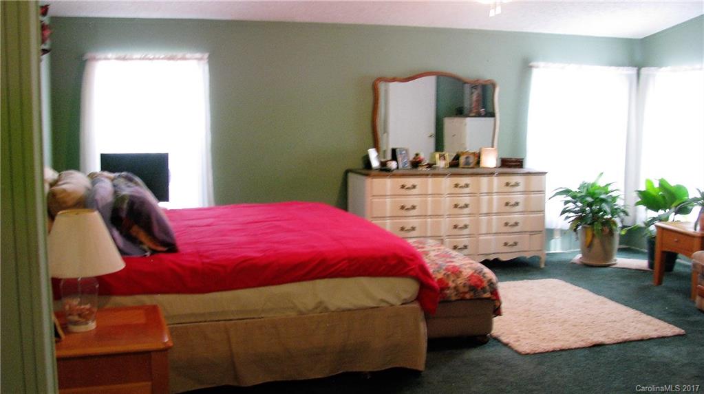 2627 Crow Burk Road Pageland, SC 29728 - Photo 9 of 24 Gallery Image 9