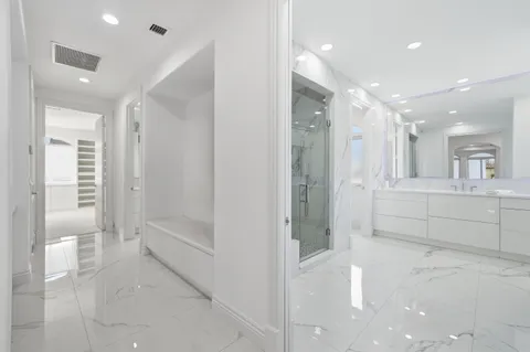 $5,995,000 | 5600 Coastal Drive, Boca Raton, FL 33487