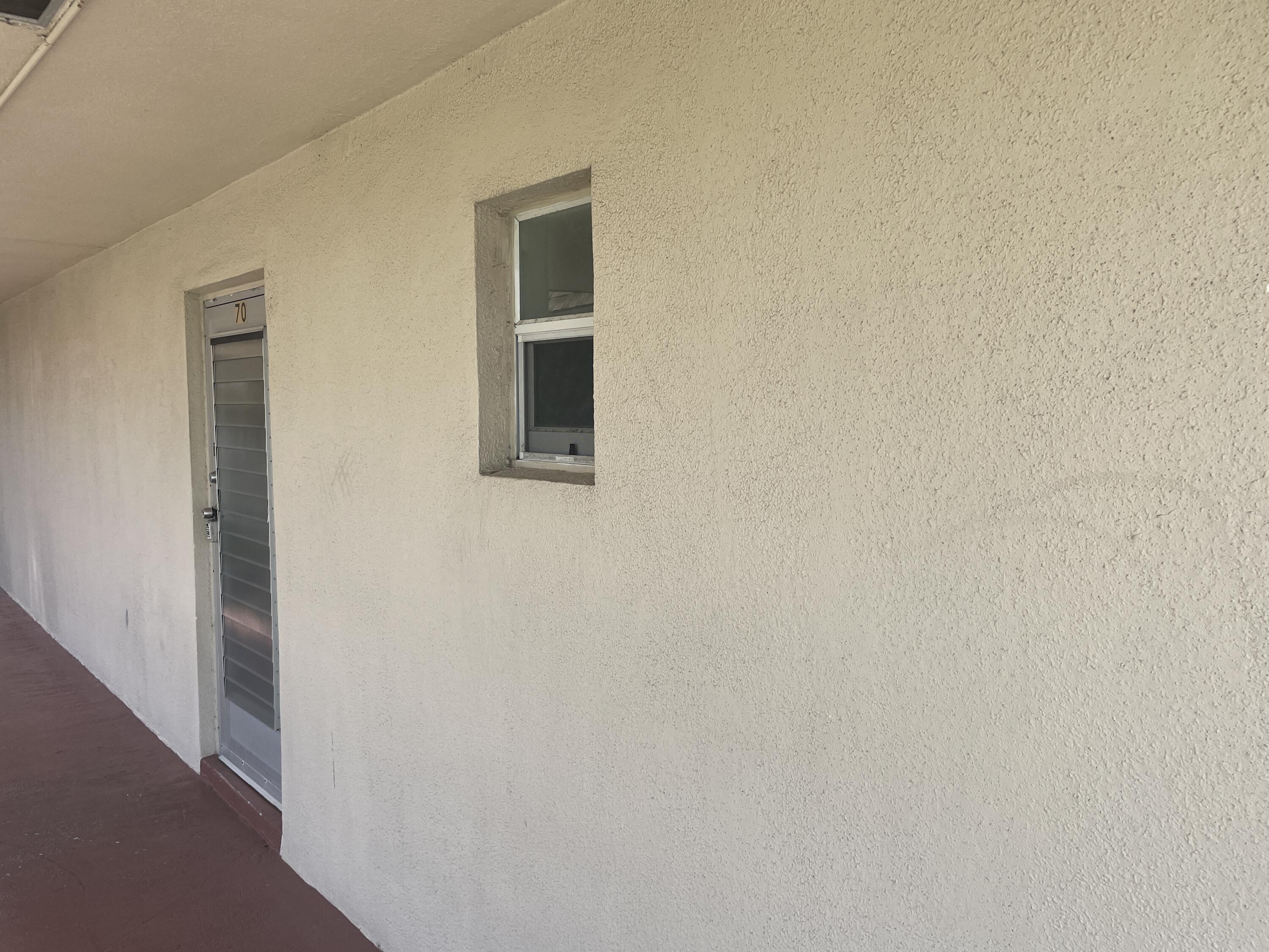 506 Davis Road, Unit 70 Palm Springs, FL 33461 - Photo 3 of 25 IMG_9846
