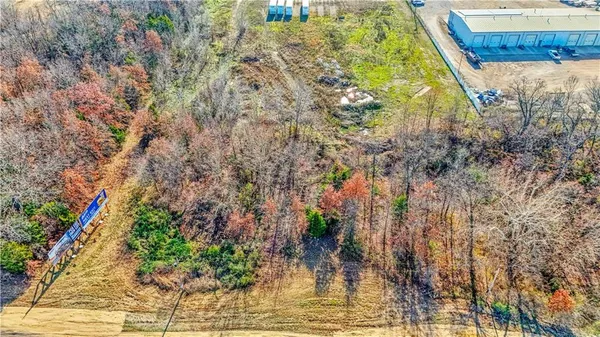 $895,000 | 799 West Young Street, Warrensburg, MO 64093