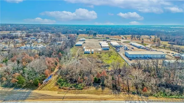 $895,000 | 799 West Young Street, Warrensburg, MO 64093