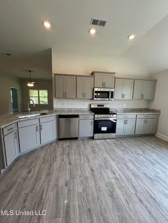 $314,700 | 329 Cardinal Lane, Senatobia, MS 38668