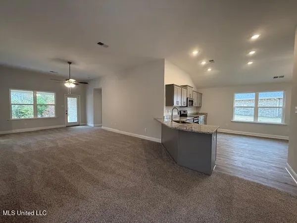 $314,700 | 329 Cardinal Lane, Senatobia, MS 38668