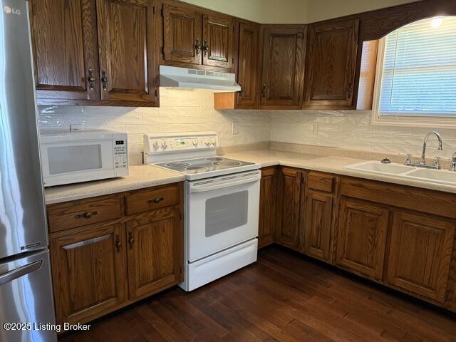 8930 Bardstown Road Elizabethtown, KY 42701 - Photo 9 of 40 IMG_1529