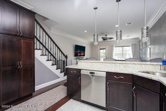 215 Presentation Circle Staten Island, NY 10312 - Photo 12 of 33 Photo May 28 2024, 11 16 47 PM