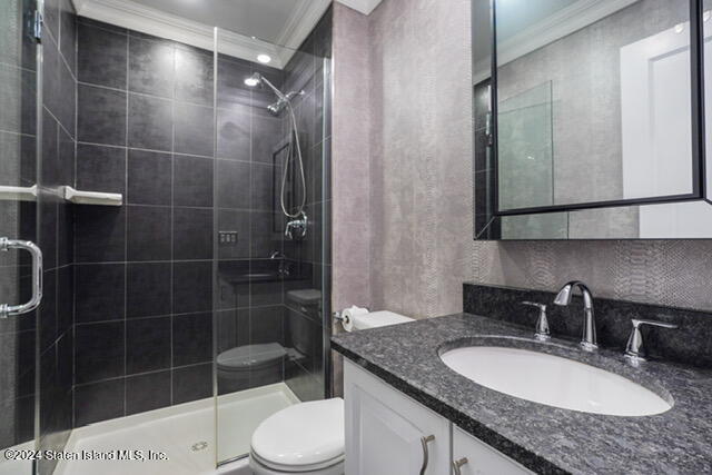 215 Presentation Circle Staten Island, NY 10312 - Photo 21 of 33 Photo May 28 2024, 11 23 27 PM