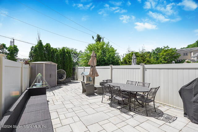 215 Presentation Circle Staten Island, NY 10312 - Photo 29 of 33 Photo May 28 2024, 11 27 09 PM