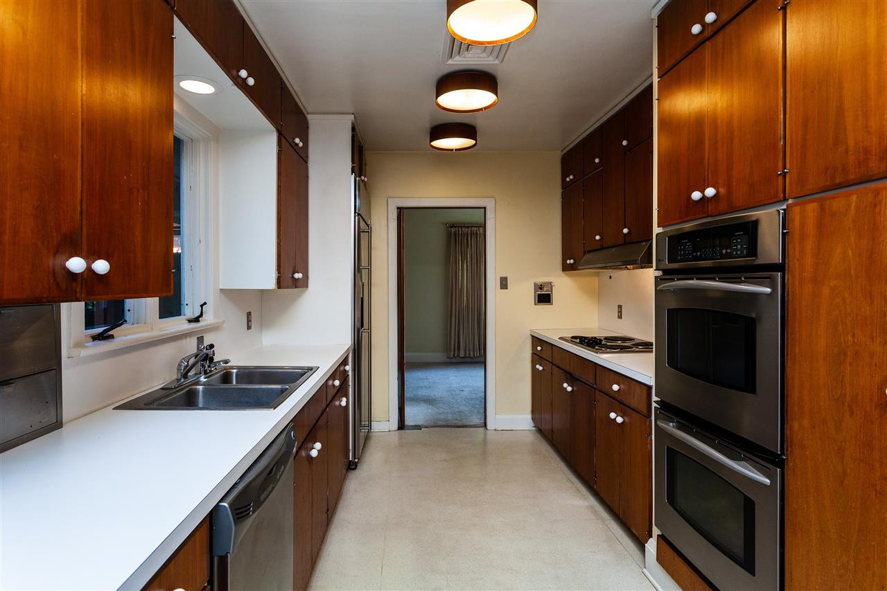 1525 Canterbury Road Raleigh, NC 27608 - Photo 8 of 25 Photo 8