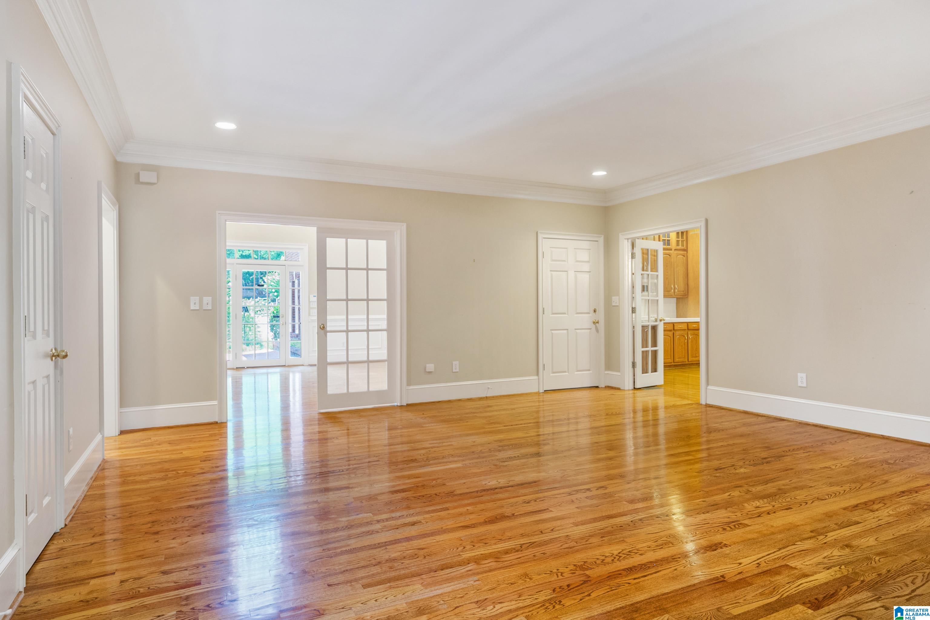 164 Windsor Lane Pelham, AL 35124 - Photo 7 of 50