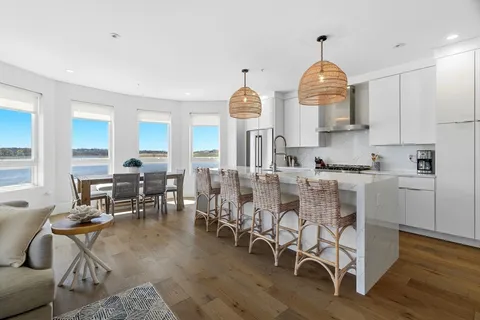 $889,000 | 60 Newbury Street, Unit 1, Quincy, MA 02171