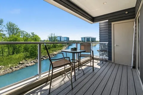 $889,000 | 60 Newbury Street, Unit 1, Quincy, MA 02171