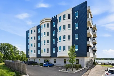 $889,000 | 60 Newbury Street, Unit 1, Quincy, MA 02171