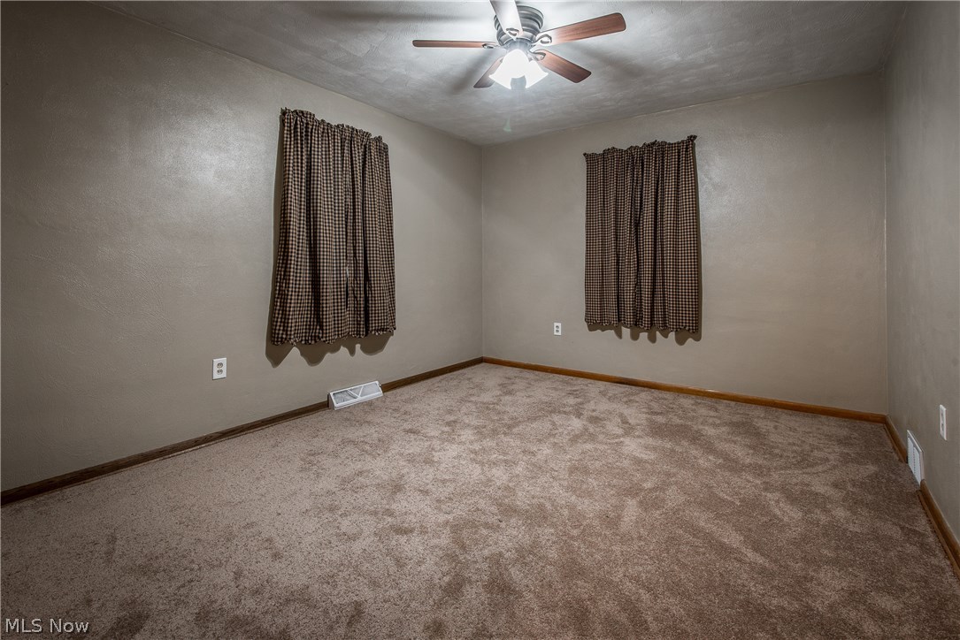 6499 Navarre Road Southwest Navarre, OH 44662 - Photo 11 of 20 1st floor bedroom