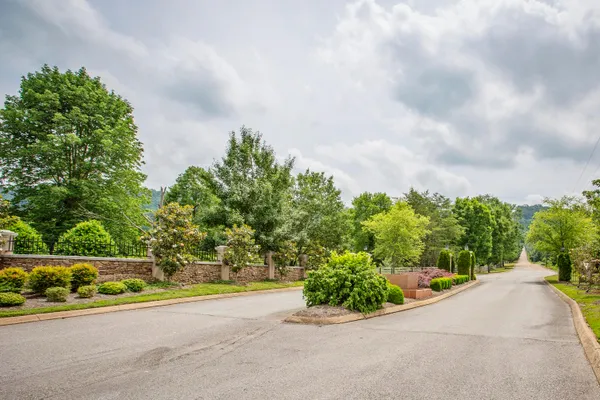 $2,500,000 | 8269 Balata Drive, Ooltewah, TN 37363