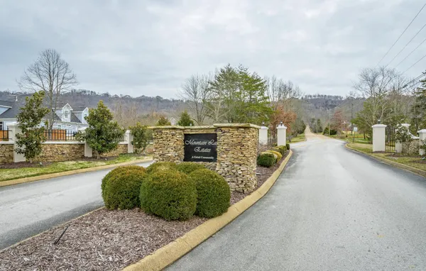 $2,500,000 | 8269 Balata Drive, Ooltewah, TN 37363