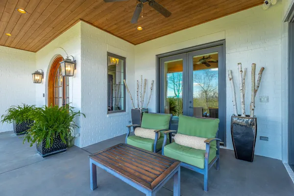 $2,500,000 | 8269 Balata Drive, Ooltewah, TN 37363