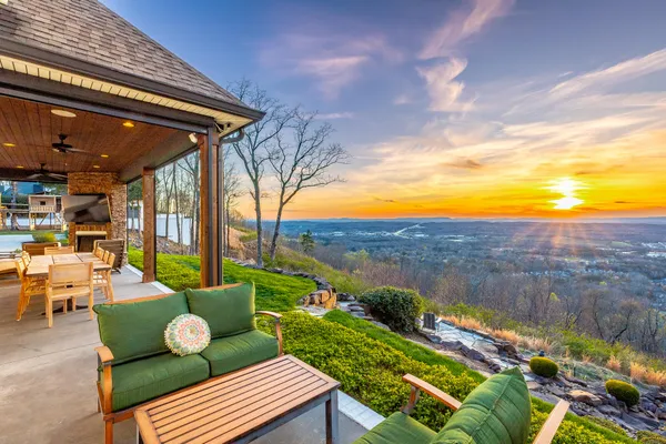 $2,500,000 | 8269 Balata Drive, Ooltewah, TN 37363