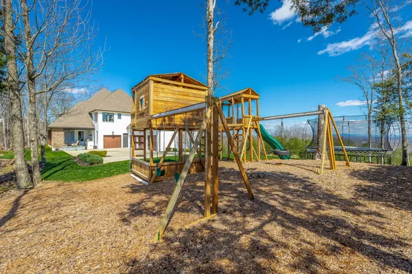 $2,500,000 | 8269 Balata Drive, Ooltewah, TN 37363