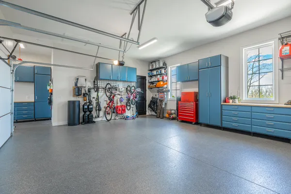 $2,500,000 | 8269 Balata Drive, Ooltewah, TN 37363