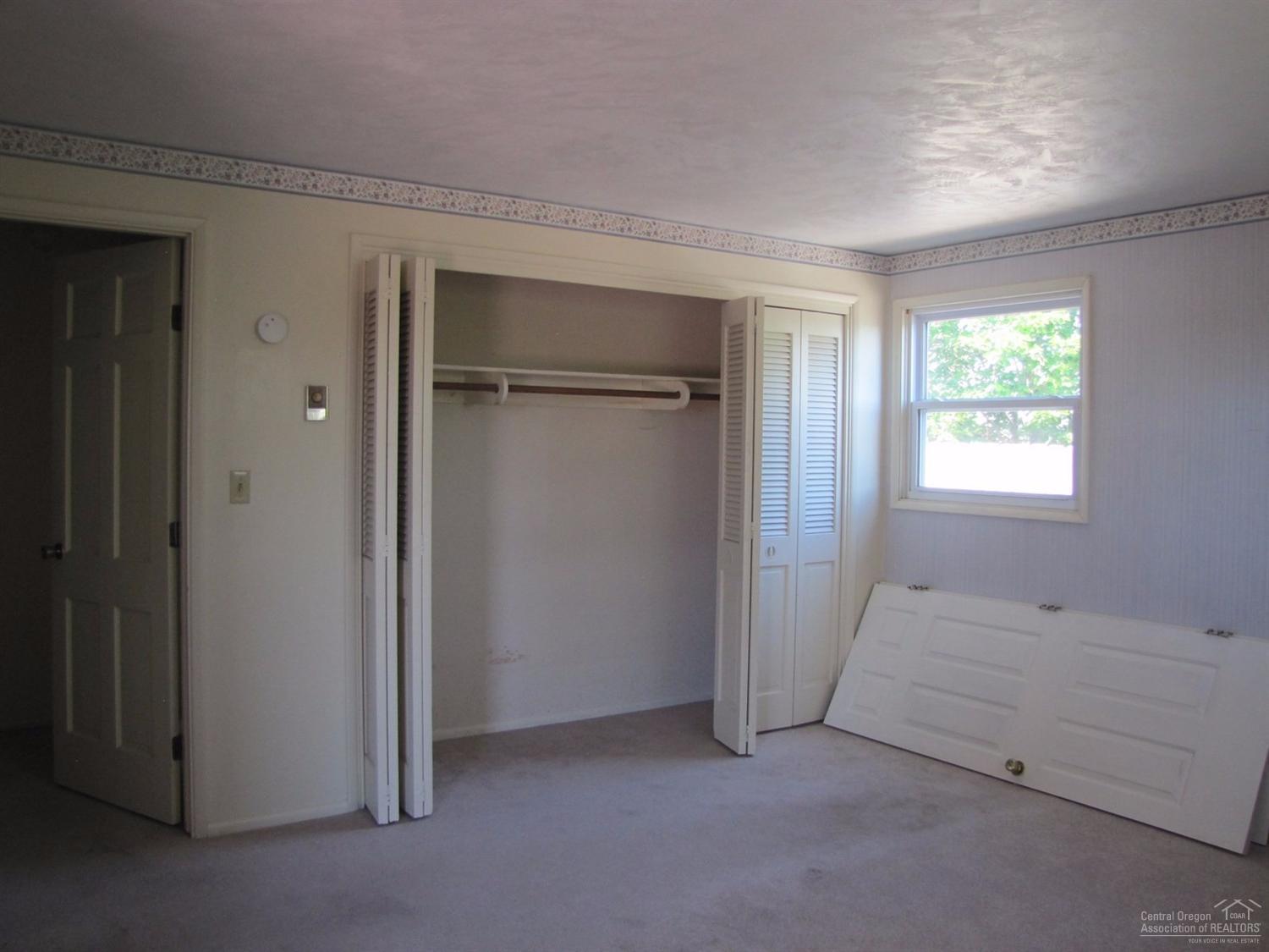 1232 Northwest Rimrock Drive Redmond, OR 97756 - Photo 18 of 24 Additional Photo