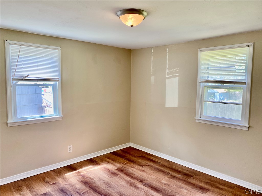220 Roxann Avenue Cicero, NY 13212 - Photo 11 of 37