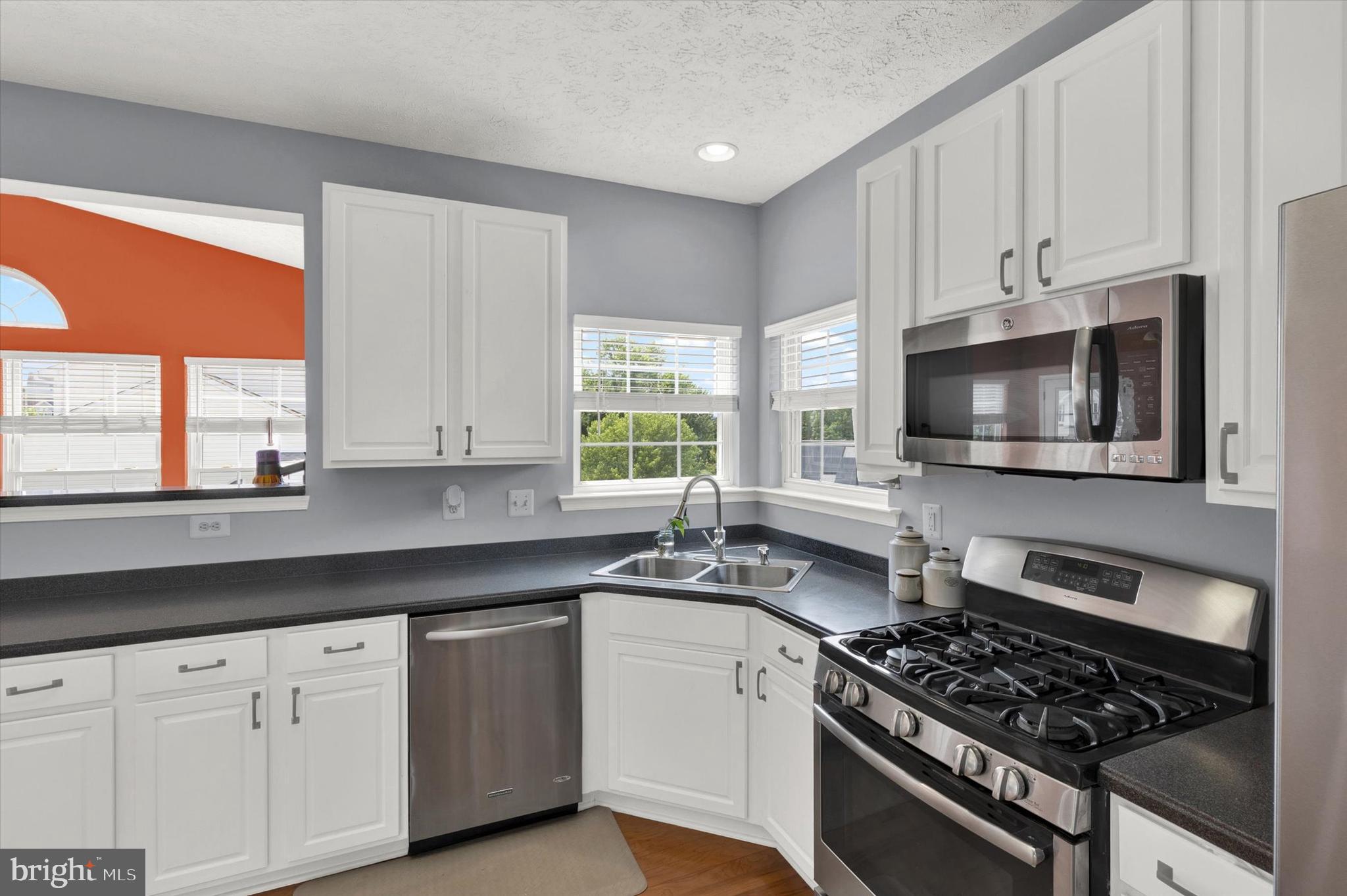 620 Dietz Road York, PA 17402 - Photo 8 of 37 Gallery Image 8