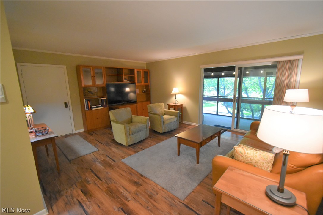 22950 Mastick Road, Unit 203 Cleveland, OH 44126 - Photo 2 of 35