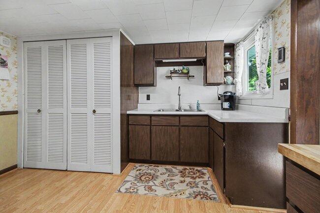 5133 Park Road Ann Arbor, MI 48103 - Photo 5 of 16 005_file_1549