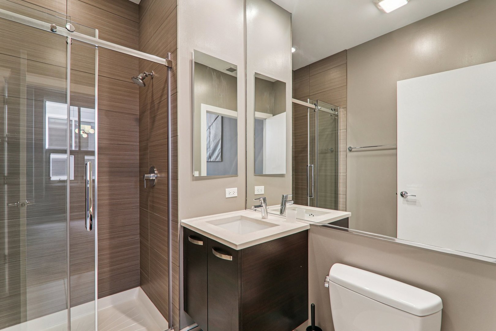 20 North Carpenter Street, Unit 4N Chicago, IL 60607 - Photo 24 of 27